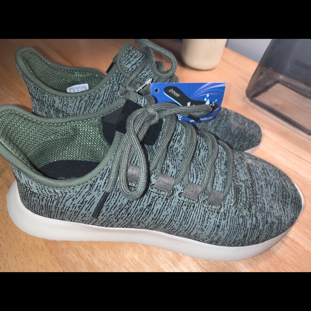 Adidas Sneakers